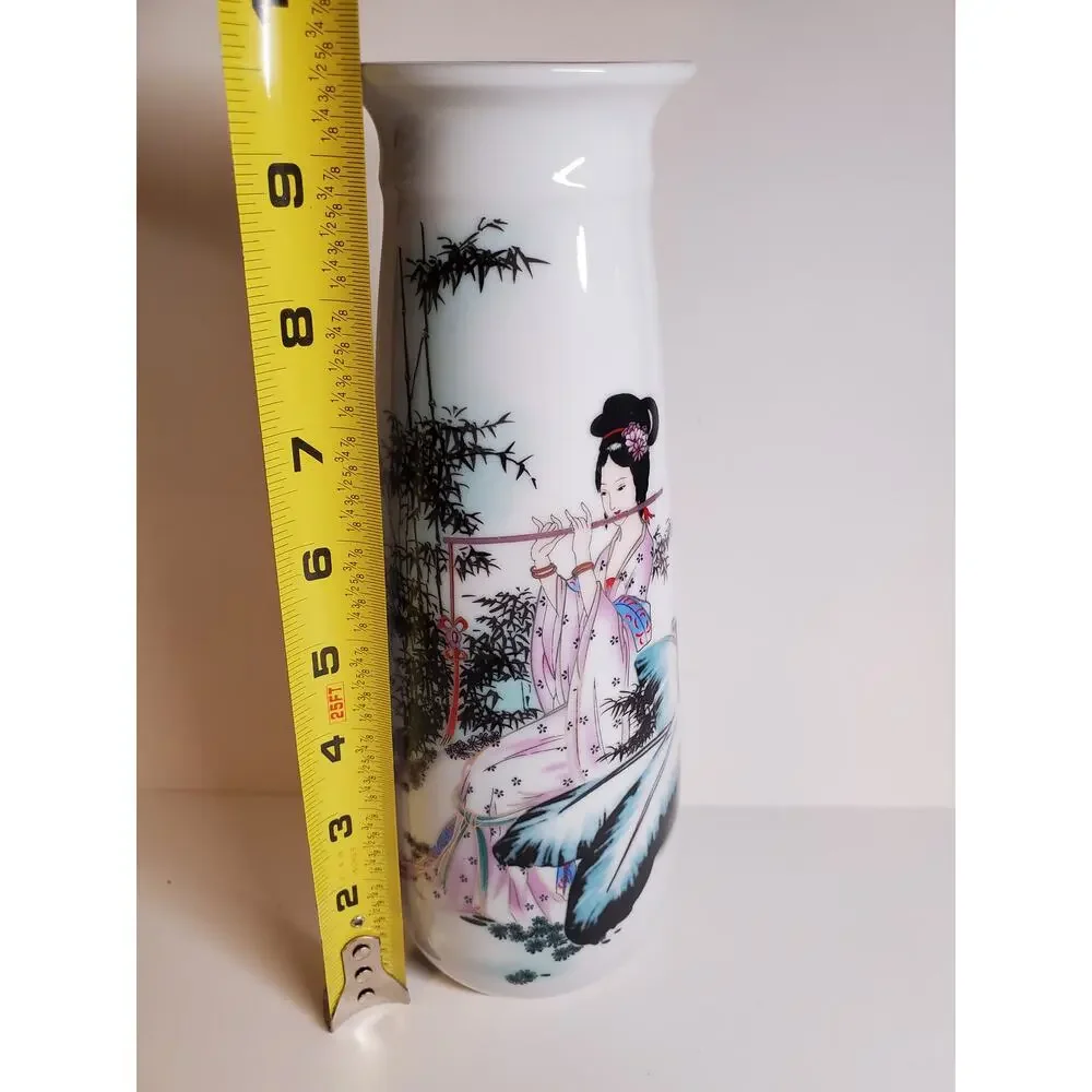 Vintage Chinese Vase - 9.5